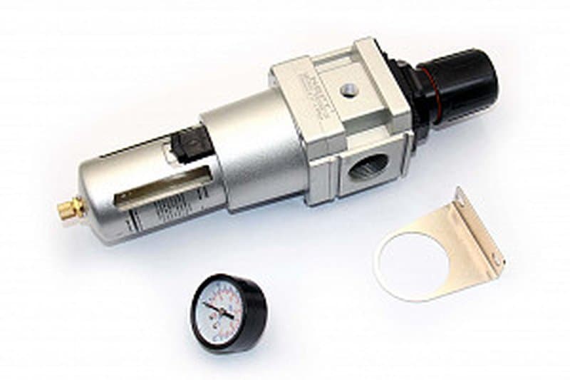 Пневматический фильтр с регулятором и манометром AW5000-10N