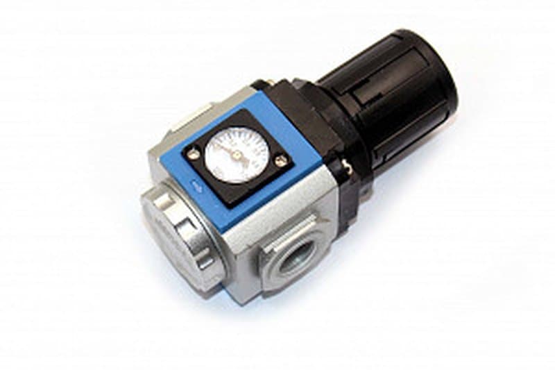 Пневматический регулятор давления с манометром GR300-04