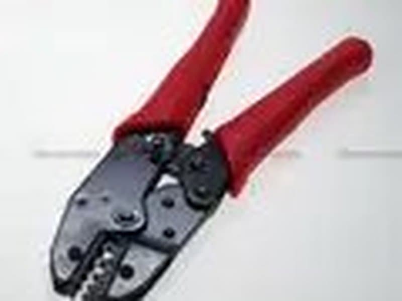 Клещи обжимные. Инструмент для опрессовки обжимных втулок